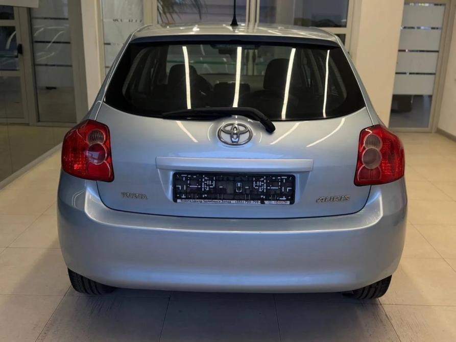 Toyota Auris I Челябинск  - изображение 5