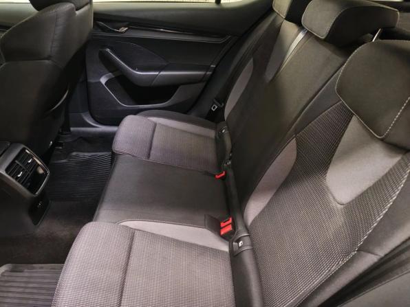 Skoda Octavia IV (A8) с пробегом 2021 года, цена 1 835 000 рублей, 128889 км, лифтбек, Автокод Объявления