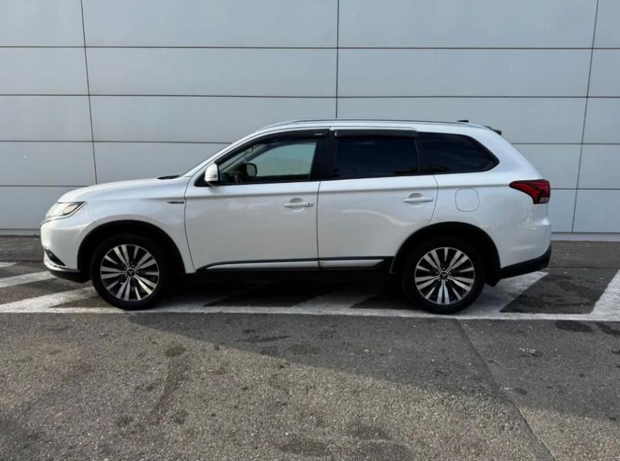 Mitsubishi Outlander III Рестайлинг 3 Ставрополь  - изображение 8
