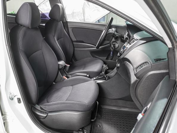 Hyundai Solaris I Рестайлинг с пробегом 2015 года, цена 999 000 рублей, 165375 км, седан, Автокод Объявления