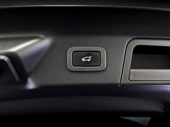 Land Rover Range Rover Velar I с пробегом 2018 года, цена 4 565 000 рублей, 65044 км, внедорожник, Автокод Объявления