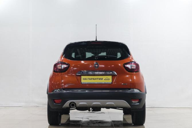 Renault Kaptur I с пробегом 2016 года, цена 1 569 000 рублей, 162000 км, внедорожник, Автокод Объявления