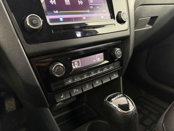 Skoda Rapid I Рестайлинг с пробегом 2018 года, цена 1 340 000 рублей, 164997 км, лифтбек, Автокод Объявления
