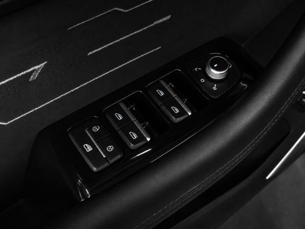 Geely Monjaro I с пробегом 2024 года, цена 3 649 000 рублей, 46161 км, внедорожник, Автокод Объявления