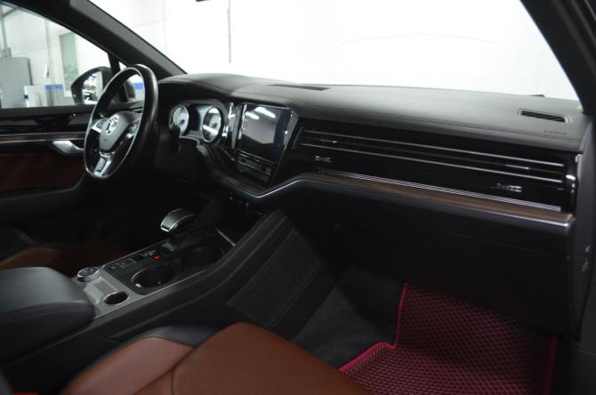 Volkswagen Touareg III с пробегом 2018 года, цена 3 750 000 рублей, 152812 км, внедорожник, Автокод Объявления