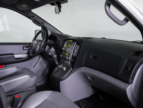 Hyundai Grand Starex I с пробегом 2014 года, цена 2 439 000 рублей, 144600 км, минивэн, Автокод Объявления