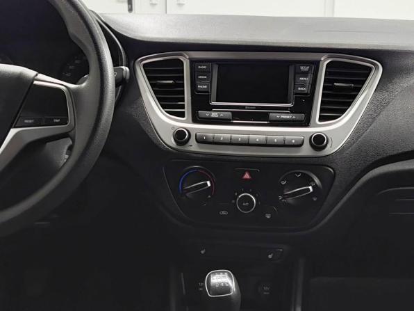 Hyundai Solaris II Рестайлинг с пробегом 2021 года, цена 1 133 000 рублей, 121238 км, седан, Автокод Объявления