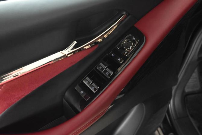 GAC M8 с пробегом 2024 года, цена 5 100 000 рублей, 21088 км, минивэн, Автокод Объявления