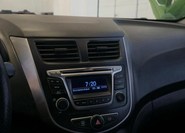 Hyundai Solaris I Рестайлинг с пробегом 2014 года, цена 999 000 рублей, 165000 км, седан, Автокод Объявления