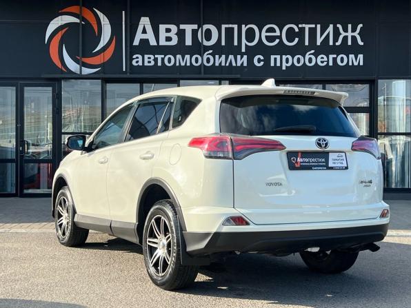 Toyota RAV4 IV (XA40) Рестайлинг с пробегом 2016 года, цена 2 199 000 рублей, 156447 км, внедорожник, Автокод Объявления