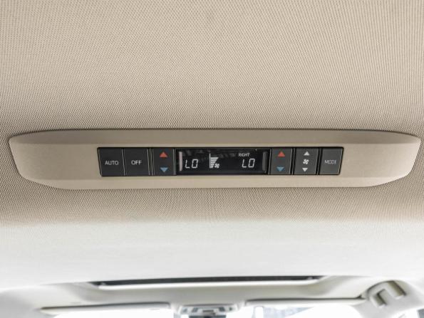 Toyota Sienna IV с пробегом 2021 года, цена 4 270 000 рублей, 91223 км, минивэн, Автокод Объявления