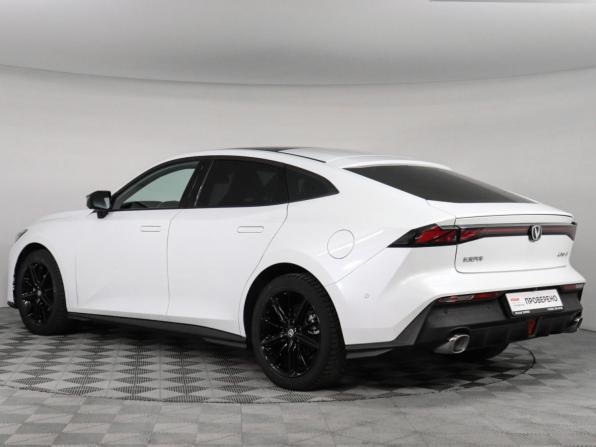 Changan UNI-V I с пробегом 2024 года, цена 2 290 000 рублей, 17550 км, лифтбек, Автокод Объявления