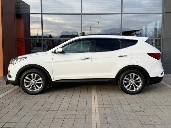 Hyundai Santa Fe III Рестайлинг с пробегом 2017 года, цена 1 950 000 рублей, 228581 км, внедорожник, Автокод Объявления