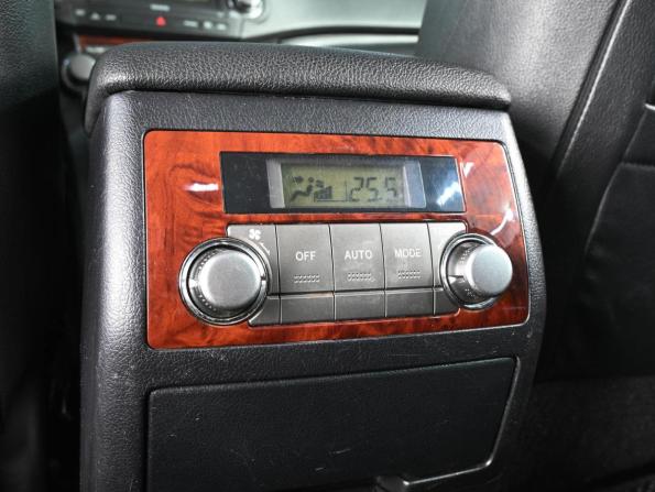 Toyota Highlander II (XU40) Рестайлинг с пробегом 2011 года, цена 1 780 000 рублей, 283366 км, внедорожник, Автокод Объявления