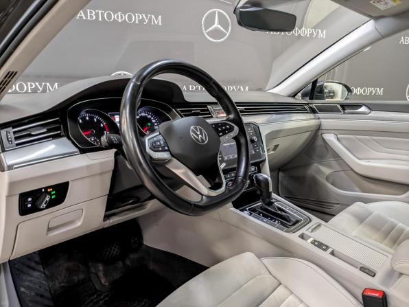 Volkswagen Passat B8 Рестайлинг с пробегом 2020 года, цена 2 090 000 рублей, 153509 км, седан, Автокод Объявления