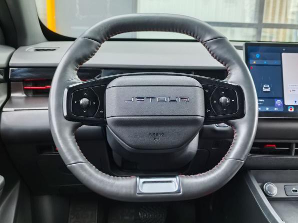 JETOUR DASHING I с пробегом 2023 года, цена 1 895 000 рублей, 43177 км, внедорожник, Автокод Объявления