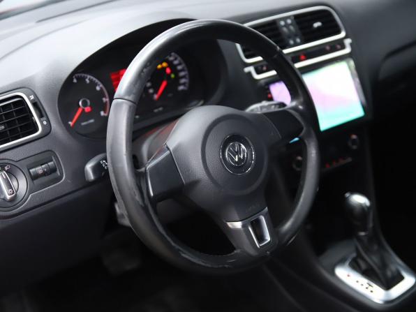 Volkswagen Polo V с пробегом 2012 года, цена 750 000 рублей, 155559 км, седан, Автокод Объявления