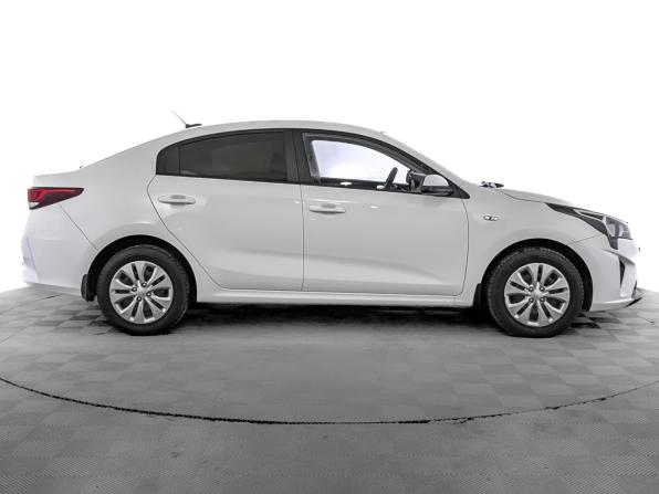 Kia Rio IV Рестайлинг с пробегом 2021 года, цена 1 740 000 рублей, 75857 км, седан, Автокод Объявления