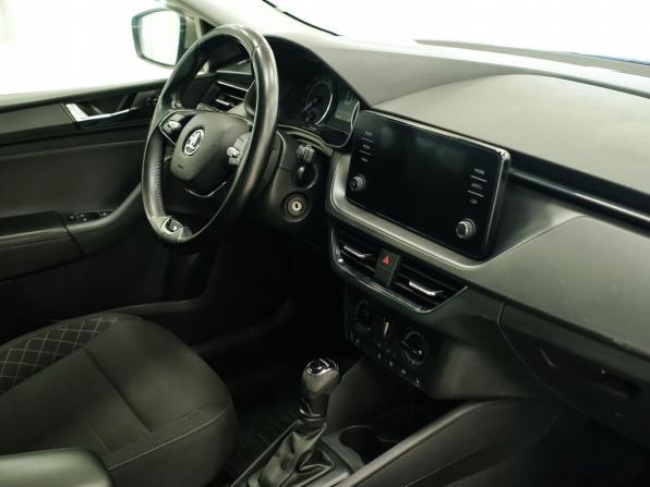 Skoda Rapid II с пробегом 2021 года, цена 1 364 000 рублей, 184276 км, лифтбек, Автокод Объявления
