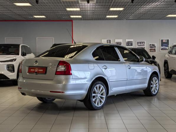 Skoda Octavia II (A5) Рестайлинг с пробегом 2012 года, цена 859 000 рублей, 246000 км, лифтбек, Автокод Объявления