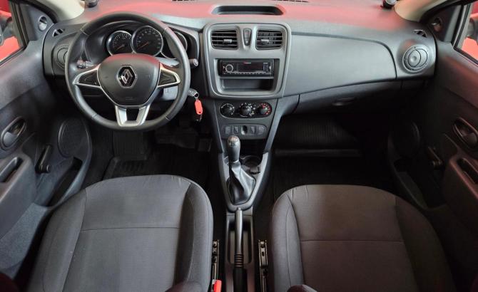 Renault Logan II Рестайлинг с пробегом 2021 года, цена 1 129 000 рублей, 57991 км, седан, Автокод Объявления