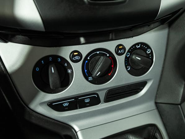 Ford Focus III с пробегом 2012 года, цена 999 700 рублей, 128176 км, хэтчбек, Автокод Объявления