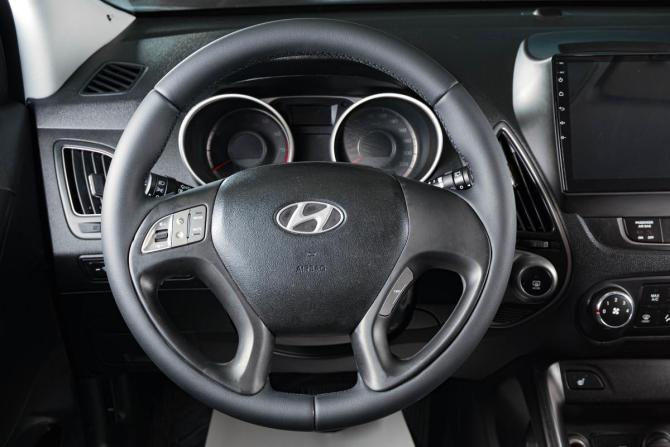 Hyundai ix35 I Рестайлинг с пробегом 2015 года, цена 1 259 000 рублей, 195500 км, внедорожник, Автокод Объявления