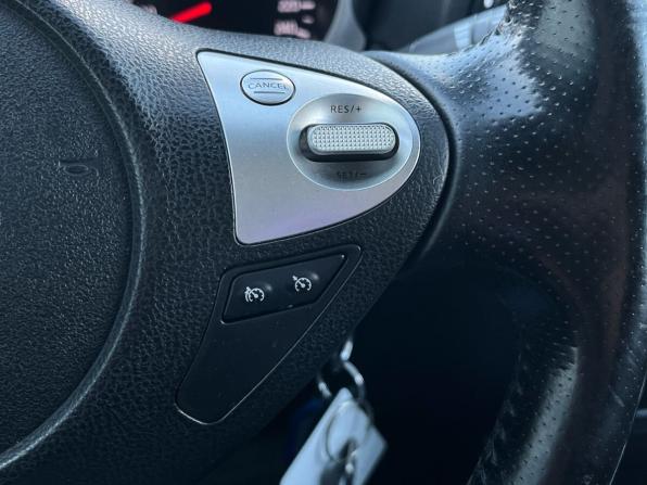 Nissan Juke I с пробегом 2012 года, цена 950 000 рублей, 120029 км, внедорожник, Автокод Объявления