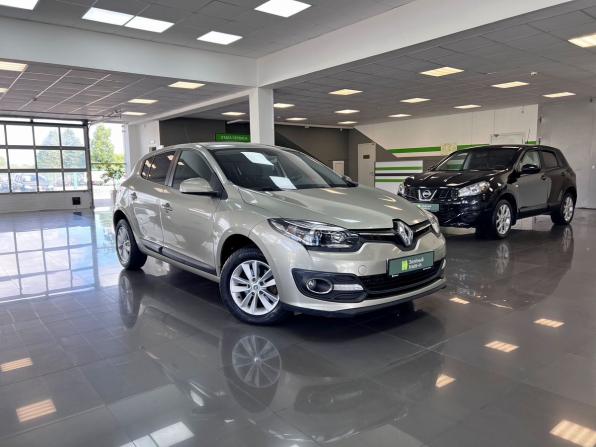 Renault Megane III Рестайлинг 2 с пробегом 2014 года, цена 895 000 рублей, 132575 км, хэтчбек, Автокод Объявления