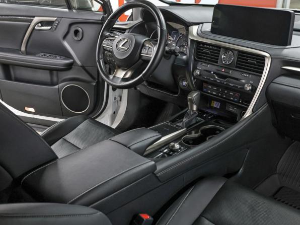 Lexus RX IV Рестайлинг с пробегом 2020 года, цена 6 049 000 рублей, 41976 км, внедорожник, Автокод Объявления