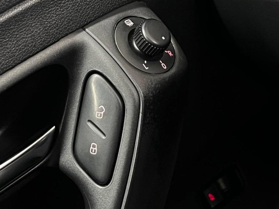 Volkswagen Polo V Санкт-Петербург  - изображение 12