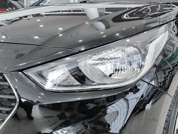 Hyundai Solaris II с пробегом 2019 года, цена 1 299 000 рублей, 139799 км, седан, Автокод Объявления