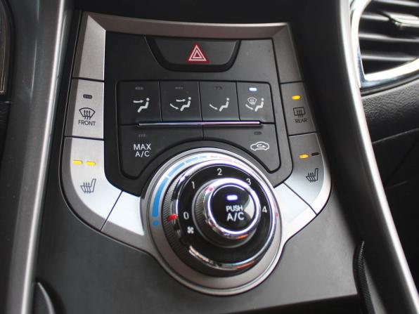 Hyundai Elantra V (MD) с пробегом 2012 года, цена 979 000 рублей, 141112 км, седан, Автокод Объявления