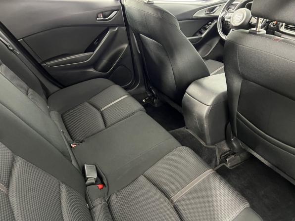 Mazda 3 III (BM) Рестайлинг с пробегом 2018 года, цена 1 250 000 рублей, 129810 км, седан, Автокод Объявления