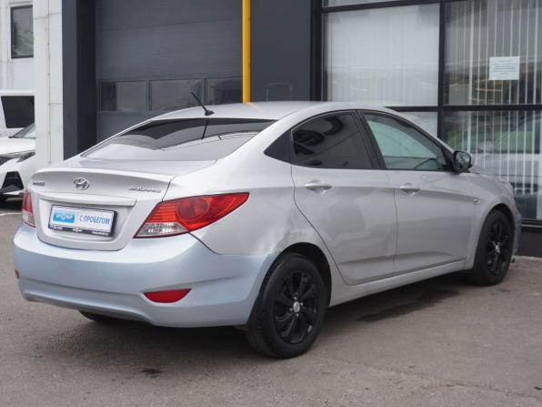 Hyundai Solaris I с пробегом 2013 года, цена 720 000 рублей, 175314 км, седан, Автокод Объявления
