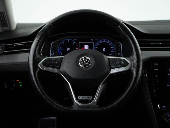 Volkswagen Passat B8 Рестайлинг с пробегом 2019 года, цена 3 399 050 рублей, 133731 км, универсал, Автокод Объявления