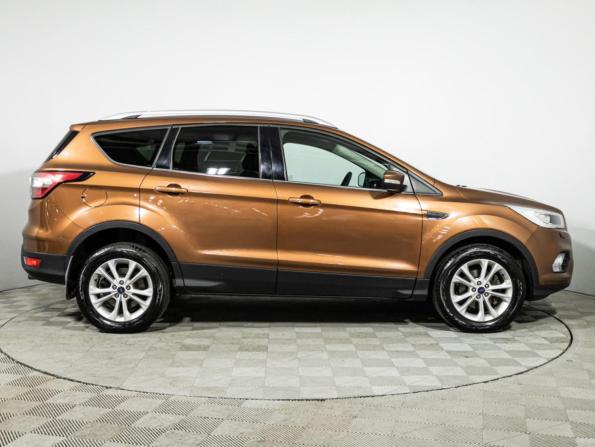 Ford Kuga II Рестайлинг с пробегом 2017 года, цена 1 719 700 рублей, 111209 км, внедорожник, Автокод Объявления