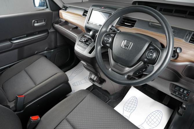 Honda Freed II Рестайлинг с пробегом 2020 года, цена 1 799 000 рублей, 108000 км, компактвэн, Автокод Объявления