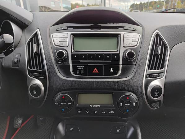 Hyundai ix35 I с пробегом 2013 года, цена 930 000 рублей, 304555 км, внедорожник, Автокод Объявления