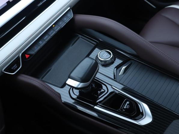 Geely Monjaro I с пробегом 2023 года, цена 3 180 000 рублей, 42610 км, внедорожник, Автокод Объявления