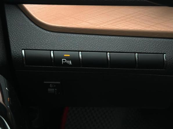 Lada (ВАЗ) Vesta I Рестайлинг (NG) с пробегом 2025 года, цена 1 729 000 рублей, 33416 км, универсал, Автокод Объявления