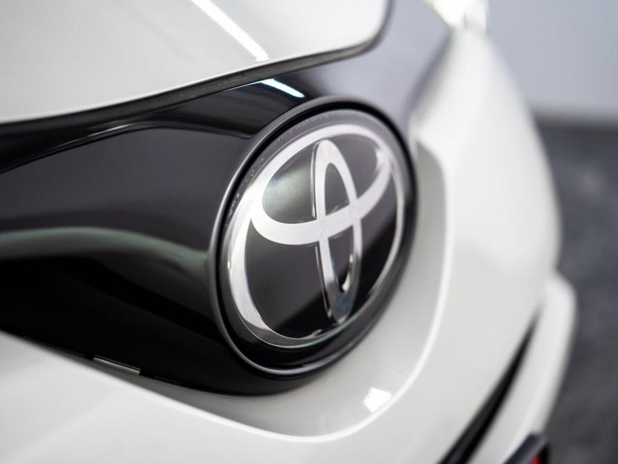 Toyota C-HR I Иркутск  - изображение 22