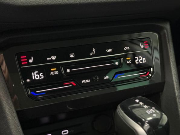 Volkswagen Tiguan II Рестайлинг с пробегом 2021 года, цена 2 500 000 рублей, 59039 км, внедорожник, Автокод Объявления