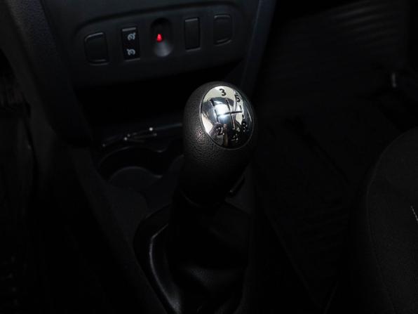 Renault Sandero II с пробегом 2016 года, цена 1 022 000 рублей, 60000 км, хэтчбек, Автокод Объявления