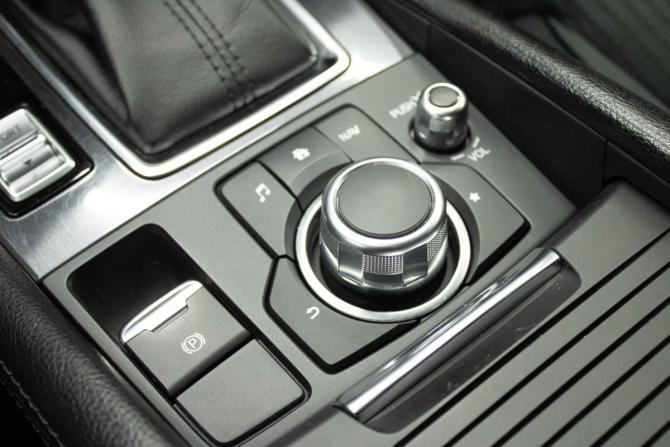 Mazda 6 III (GJ) Рестайлинг с пробегом 2016 года, цена 1 869 000 рублей, 86998 км, седан, Автокод Объявления
