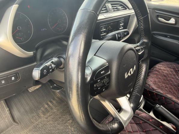 Kia Rio IV Рестайлинг с пробегом 2021 года, цена 1 425 000 рублей, 130000 км, седан, Автокод Объявления