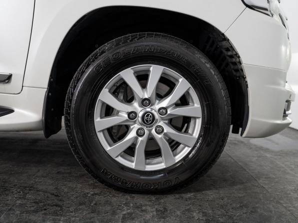 Toyota Land Cruiser 200 Series Рестайлинг 2 с пробегом 2015 года, цена 6 425 000 рублей, 120999 км, внедорожник, Автокод Объявления