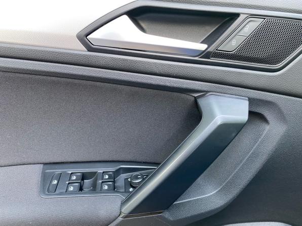 Volkswagen Tiguan II с пробегом 2019 года, цена 2 649 000 рублей, 77638 км, внедорожник, Автокод Объявления