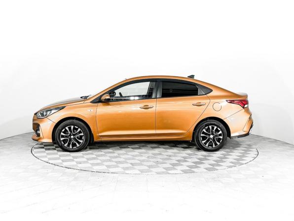 Hyundai Solaris II с пробегом 2018 года, цена 899 000 рублей, 124518 км, седан, Автокод Объявления