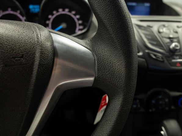Ford Fiesta Mk6 Рестайлинг с пробегом 2015 года, цена 720 000 рублей, 149169 км, седан, Автокод Объявления